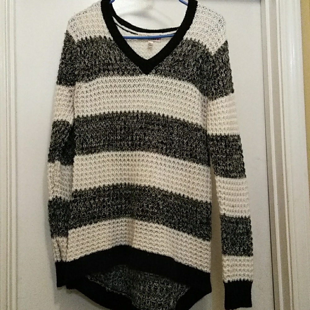 Derek Heart waffle sweater